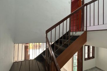 Taman Kinrara Seksyen 2