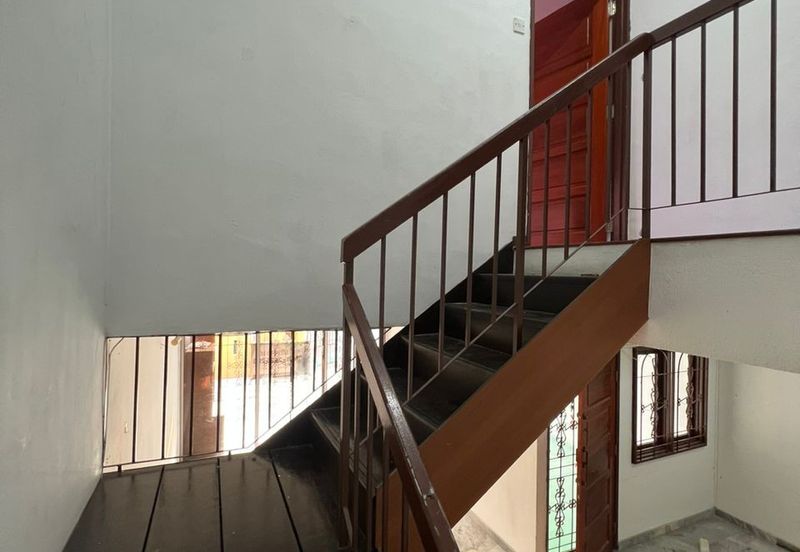 Taman Kinrara Seksyen 2