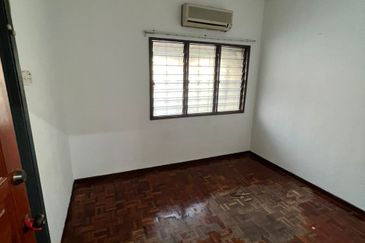 Taman Kinrara Seksyen 2