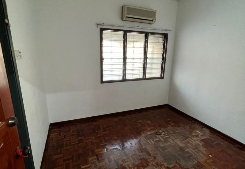 Taman Kinrara Seksyen 2