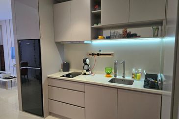 Hill10 Residence @ i-City