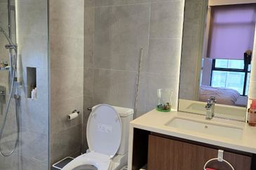 Hill10 Residence @ i-City