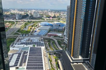 Hill10 Residence @ i-City