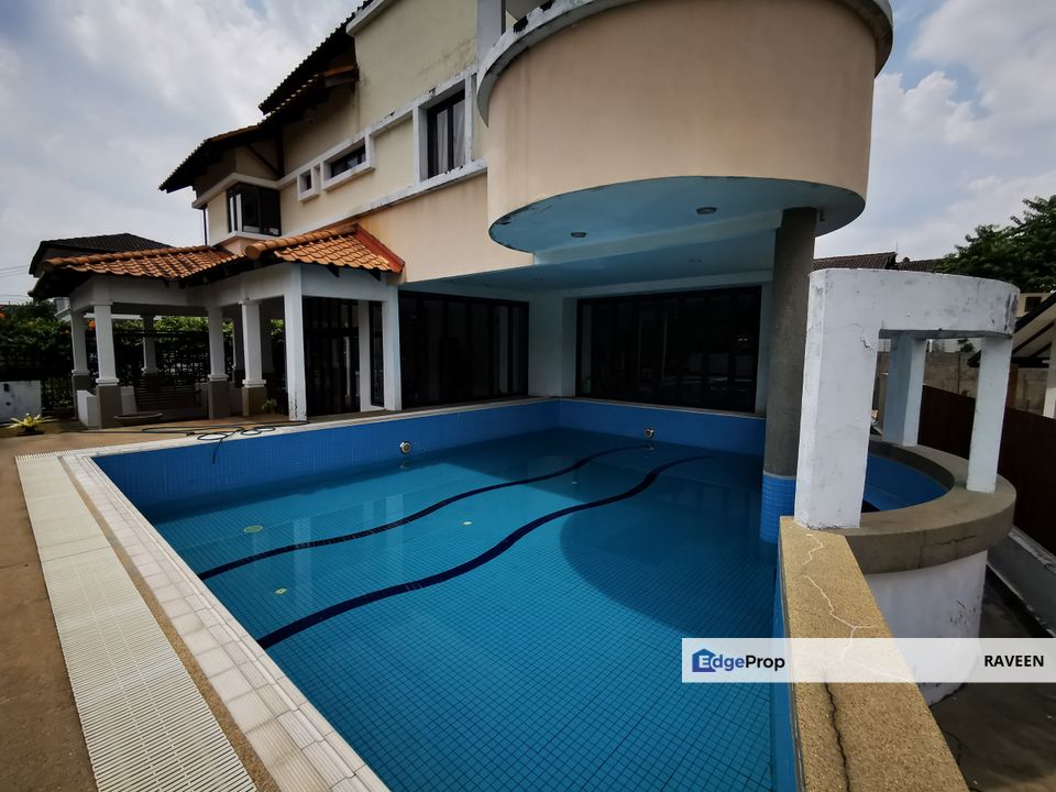 SS1: 3 sty Uniquely Architectured Bungalow , Selangor, Petaling Jaya