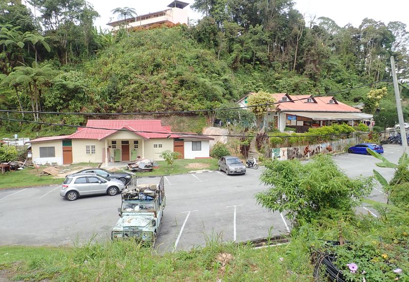 JALAN BESAR TANAH RATA - BRINCHANG