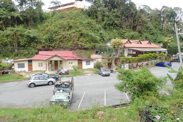 JALAN BESAR TANAH RATA - BRINCHANG