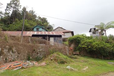 JALAN BESAR TANAH RATA - BRINCHANG