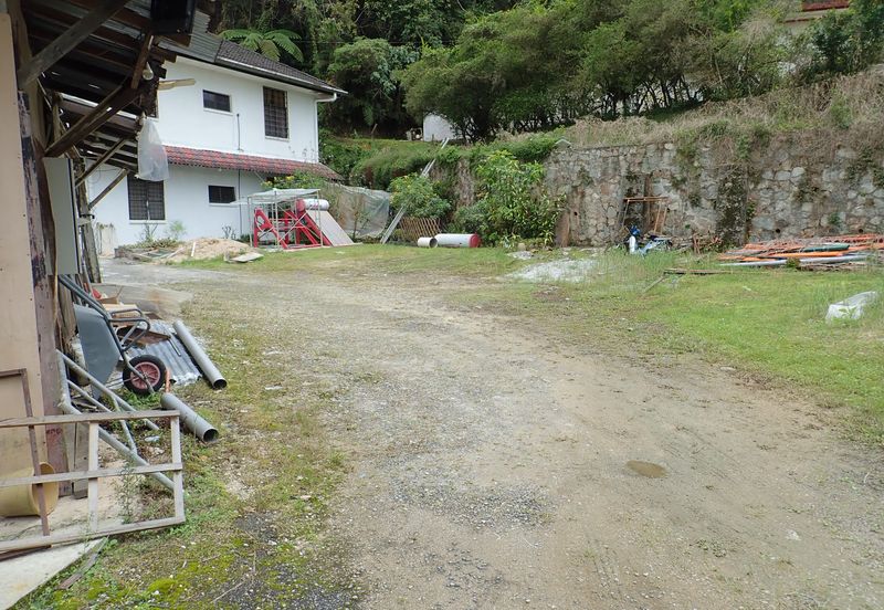 JALAN BESAR TANAH RATA - BRINCHANG