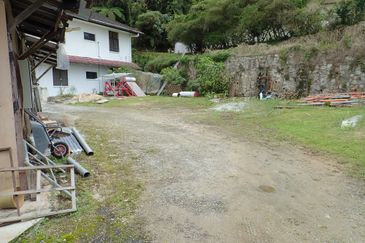 JALAN BESAR TANAH RATA - BRINCHANG