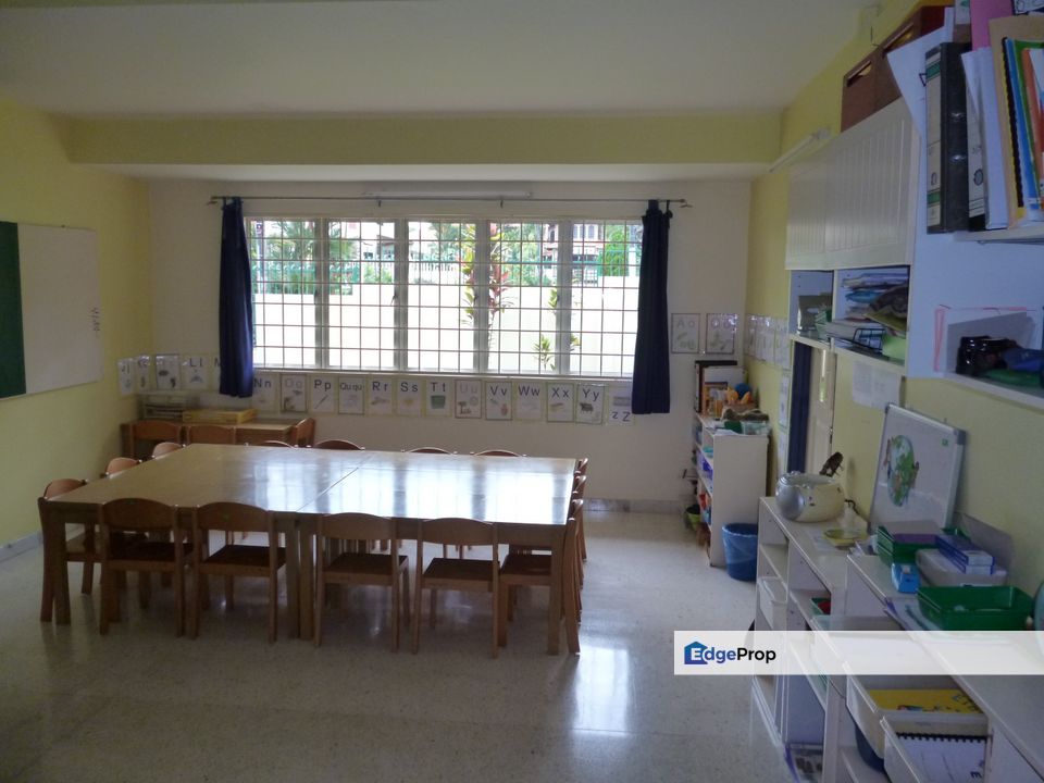 Section 14: double sty Bungalow With Huge Land Size, Selangor, Petaling Jaya