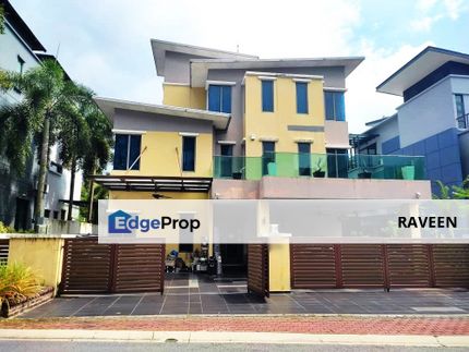 Subang Height: 3 sty renovated bglow selling urgently, Selangor, Subang Heights