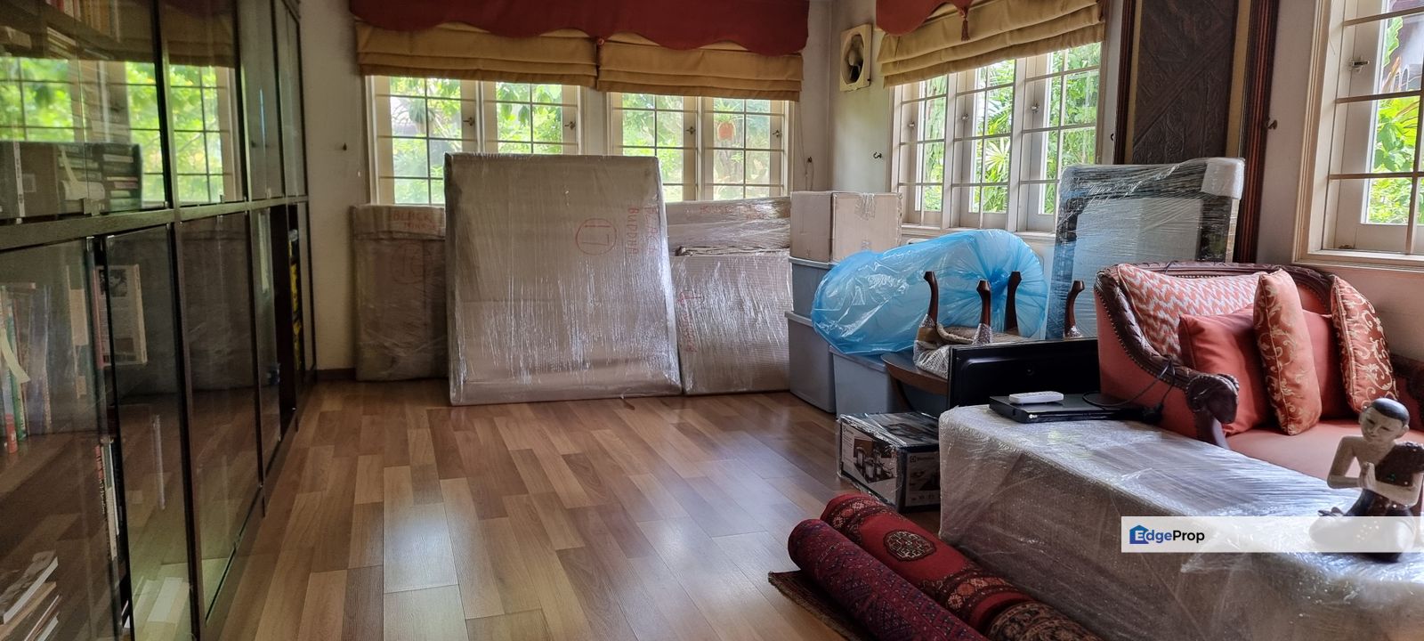 Section 16: Retro Bglow in a quite location, Selangor, Petaling Jaya