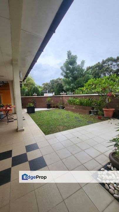 2.5 storey CORNER Terrace house for sale, Selangor, Bandar Kinrara Puchong