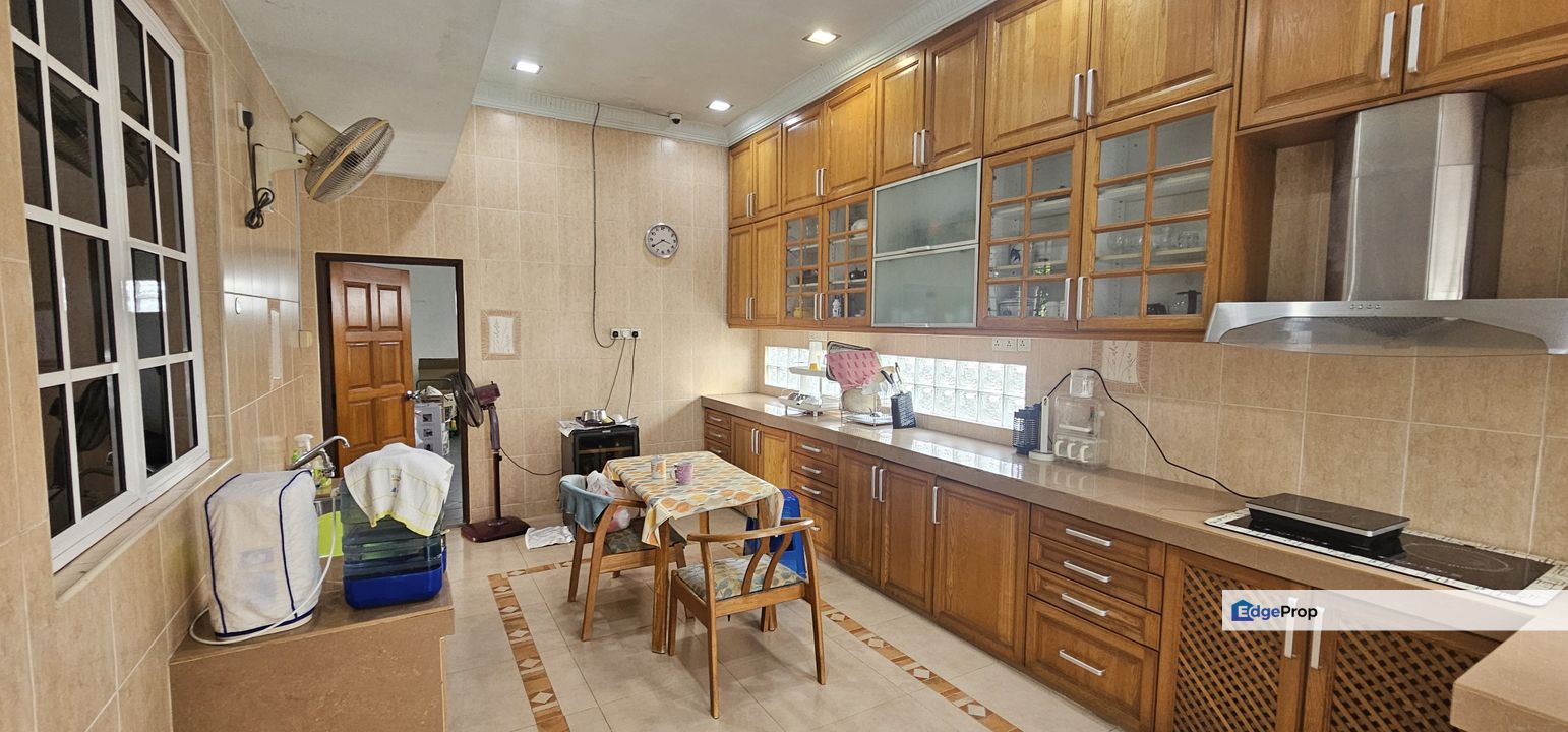 Single storey Bungalow in good condition, Selangor, Petaling Jaya