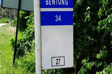 100 acres agricultural land with single title