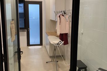 Duta Villa, Setia Alam