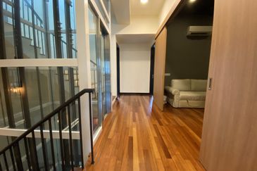 Duta Villa, Setia Alam