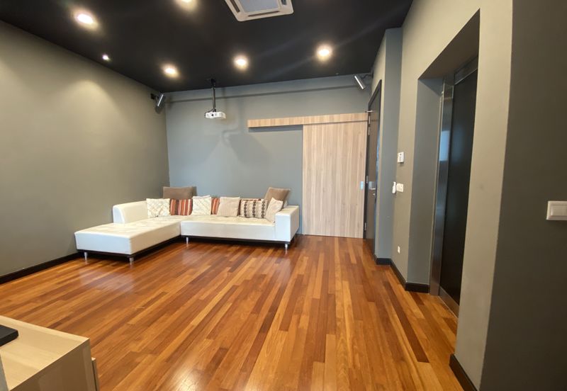 Duta Villa, Setia Alam