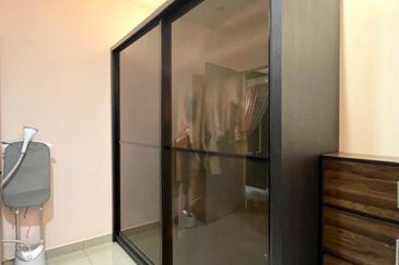 La Thea Residences @ 16 Sierra