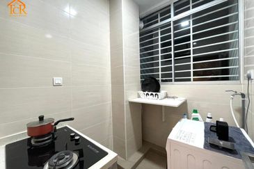 La Thea Residences @ 16 Sierra