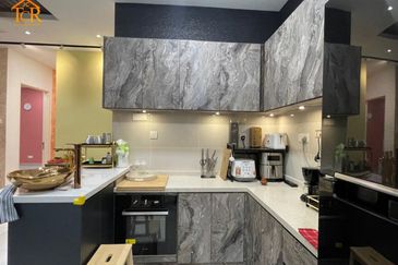 La Thea Residences @ 16 Sierra