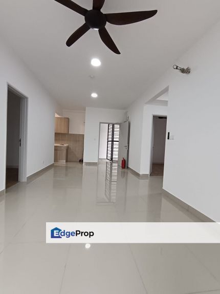 Brand New Berkeley Uptown Residence  Partially furnished Serviced Apartment , Selangor, Klang