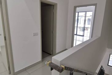 Robin @ Bandar Rimbayu