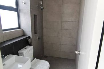 Robin @ Bandar Rimbayu