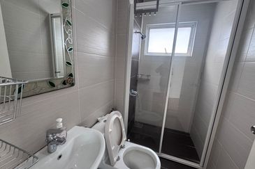 Jalan Setia Duta U13/21J