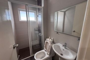 Jalan Setia Duta U13/21J