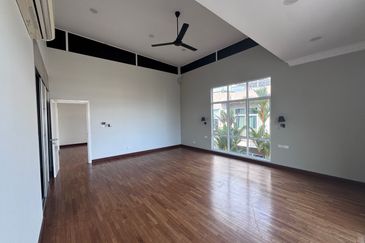 Jalan Setia Duta U13/21J