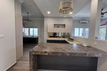 Jalan Setia Duta U13/21J