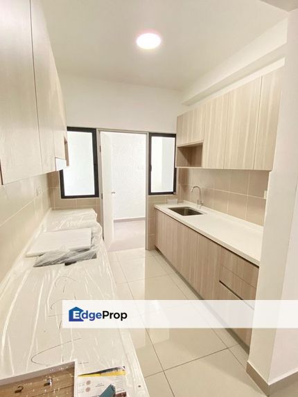 Berkeley Uptown Residence Partially Furnish Serviced Apartment Klang, Selangor, Klang
