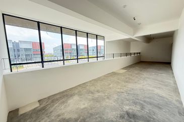 Elmina Business Park