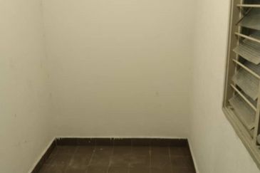 Pangsapuri Akasia, Bandar Botanic