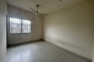 Pangsapuri Akasia, Bandar Botanic