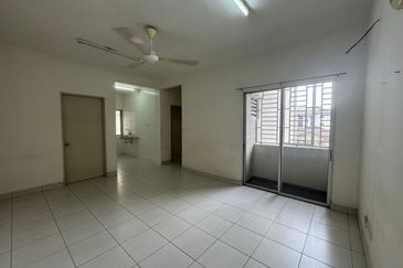 Pangsapuri Akasia, Bandar Botanic