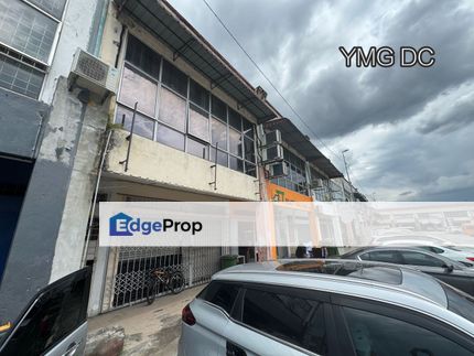 Bandar Puteri Klang 2-Storey Shoplot (Beside Mcd) Good Condition Best Value , Selangor, Klang