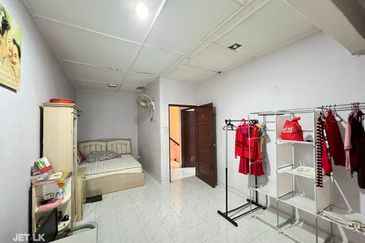 Port Klang (Pelabuhan Klang)