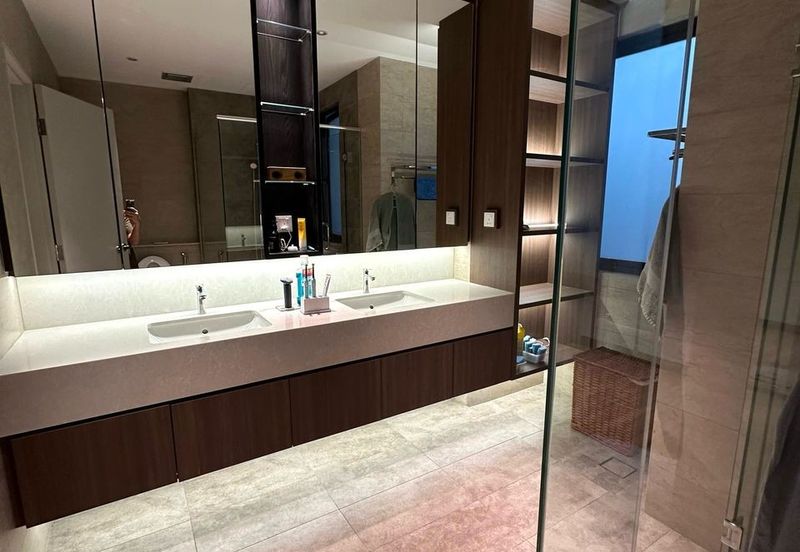 Lucent Residence @ twentyfive.7