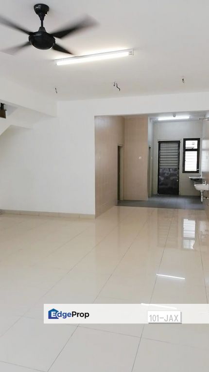 Geta Bandar Bukit Raja 2-Storey 20x70 Freehold Basic Unit Good Condition , Selangor, Klang