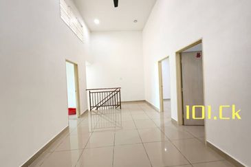 Taman Ehsan Jaya, Pendamaran