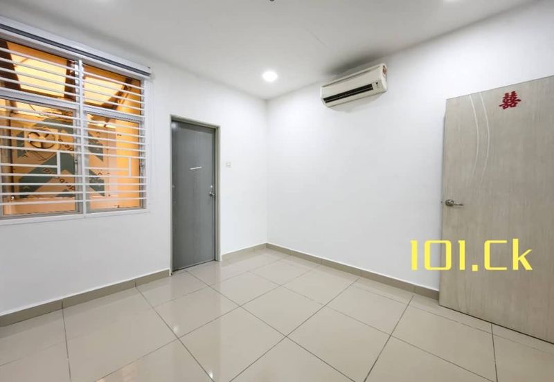 Taman Ehsan Jaya, Pendamaran