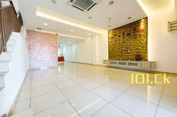 Taman Ehsan Jaya, Pendamaran