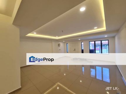 Bandar Puteri 2-Storey Good Condition Ready Move In Super Value , Selangor, Klang