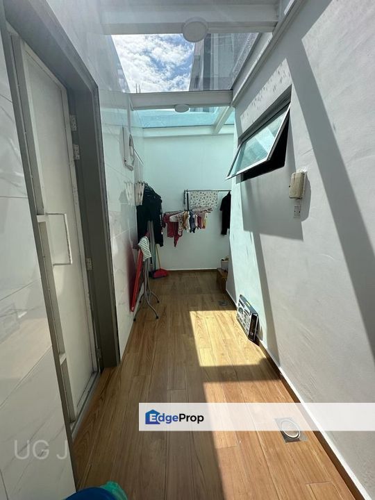 Amverton Link Jalan Sungai Jati 2-Storey Endlot Ready Move In Renovated Furnished , Selangor, Klang