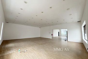 Gateway 16, Bandar Bukit Raja