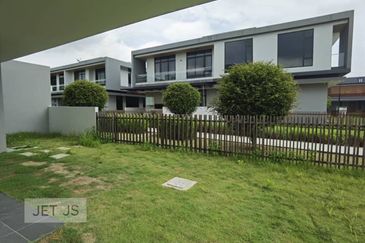 Grandezza @ Eco Sanctuary