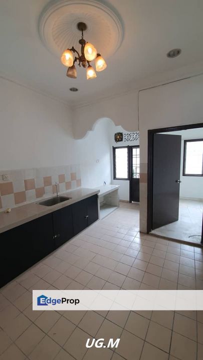 Bandar Bukit Raja Klang Single Storey Basic Unit Face No House Good Condition , Selangor, Klang