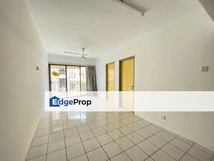 Pangsapuri Perdana Shah Alam 13 3rd Floor Ready Move In Good Condition , Selangor, Shah Alam
